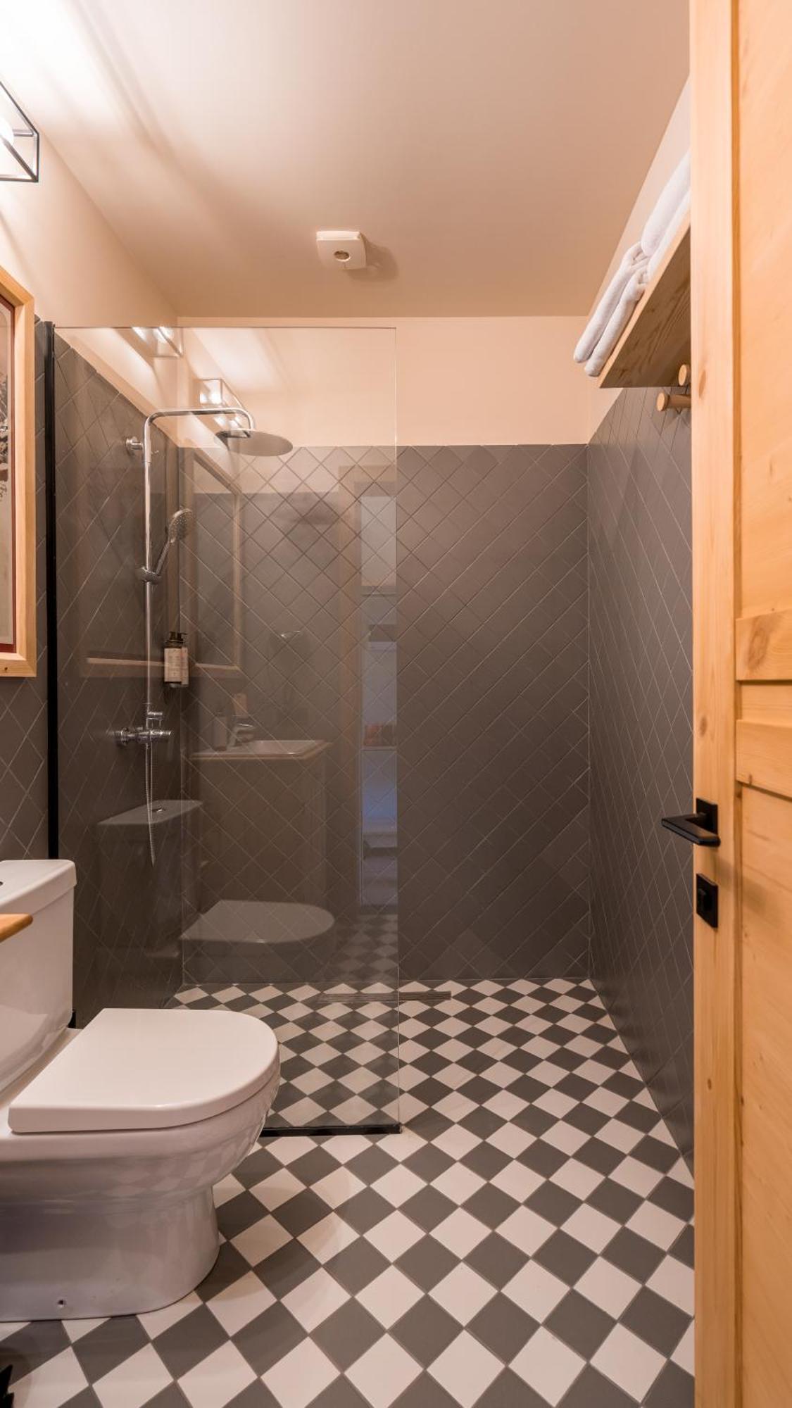 1740 Boutique Hotel Kazbegi מראה חיצוני תמונה