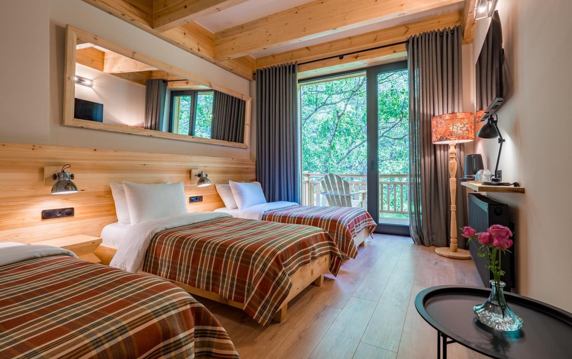 1740 Boutique Hotel Kazbegi מראה חיצוני תמונה