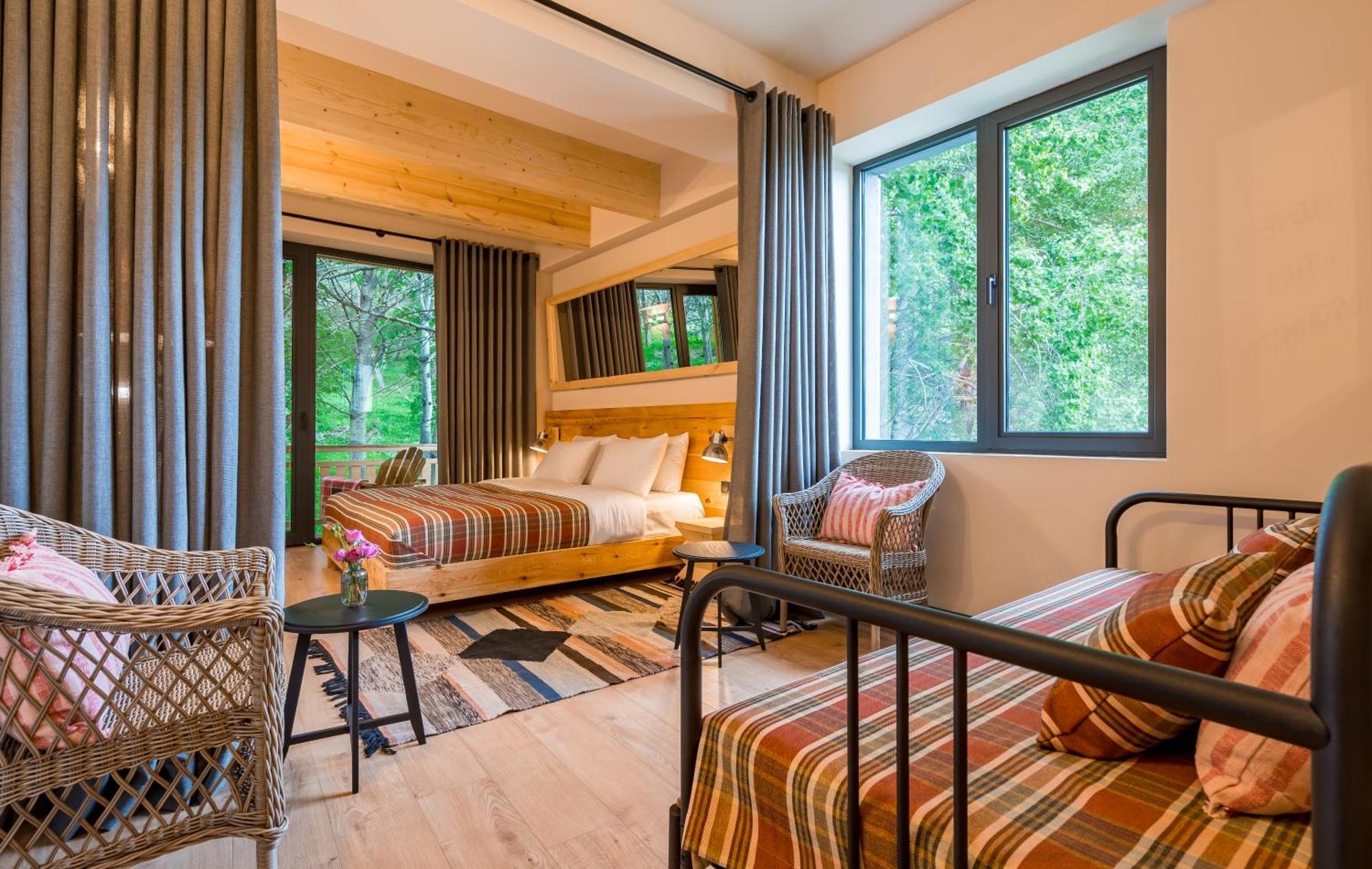 1740 Boutique Hotel Kazbegi מראה חיצוני תמונה
